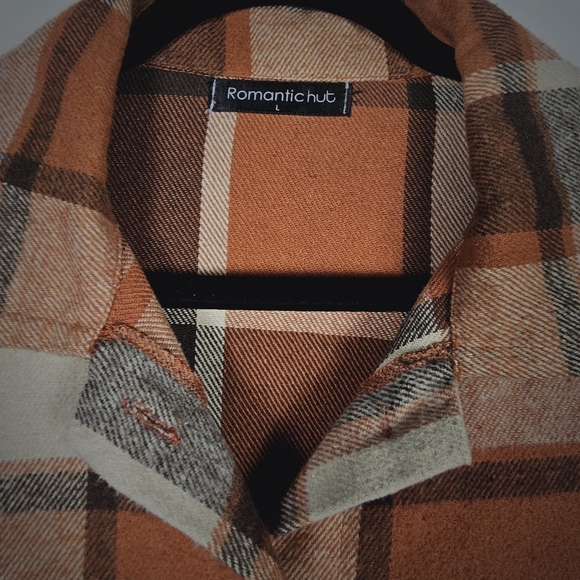 ROMANTIC HUT WOMEN'S PLAID SHACKET. - Picture 2 of 7